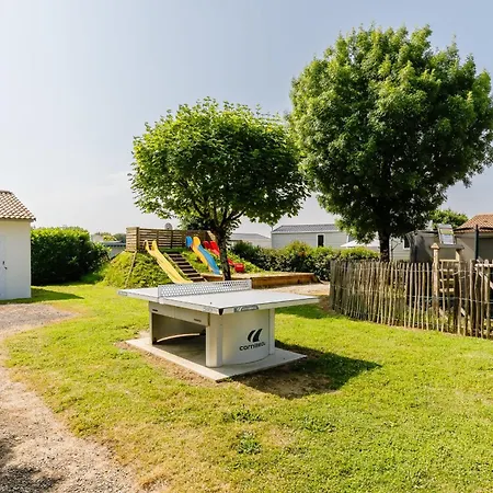 21 - La Mesange - Village